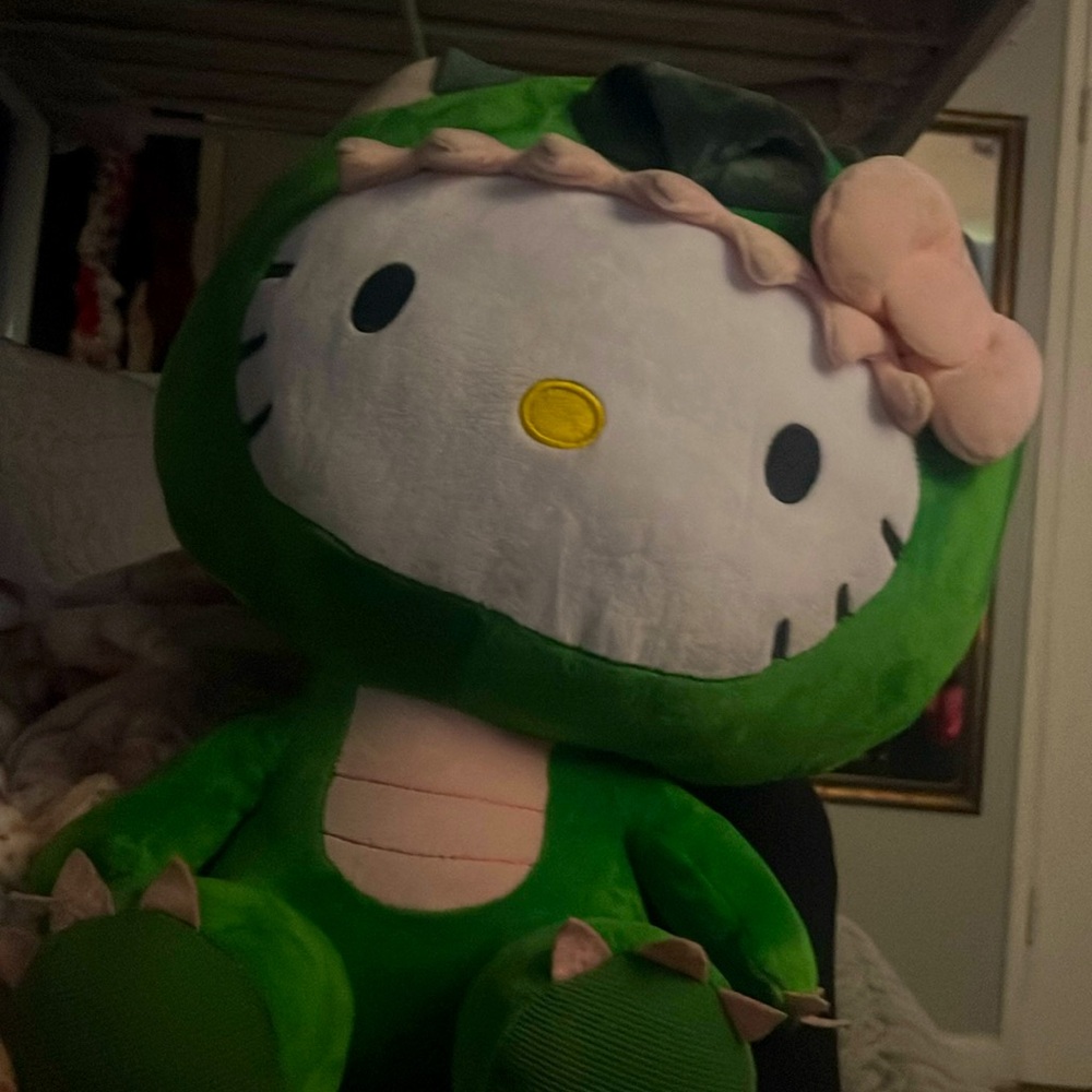 Hello kitty Dino